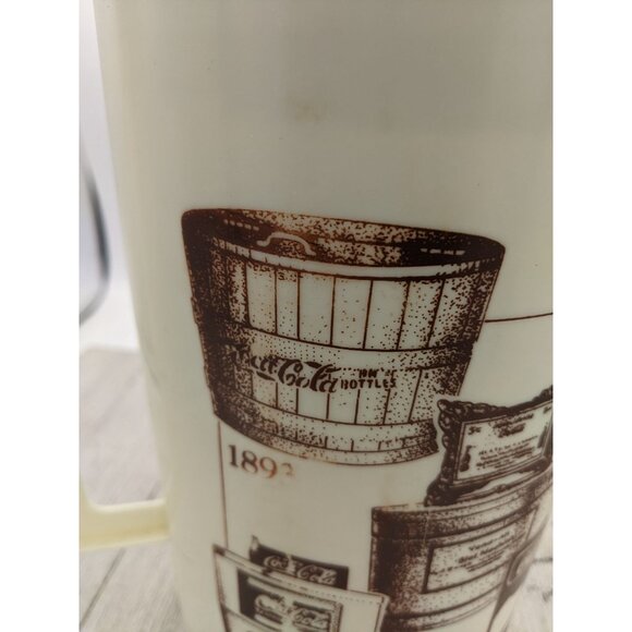 Vintage Coca Cola Collectible Coke Tan 2 Quart Pitcher Brown Lid Years 1893-1951 - Picture 4 of 8